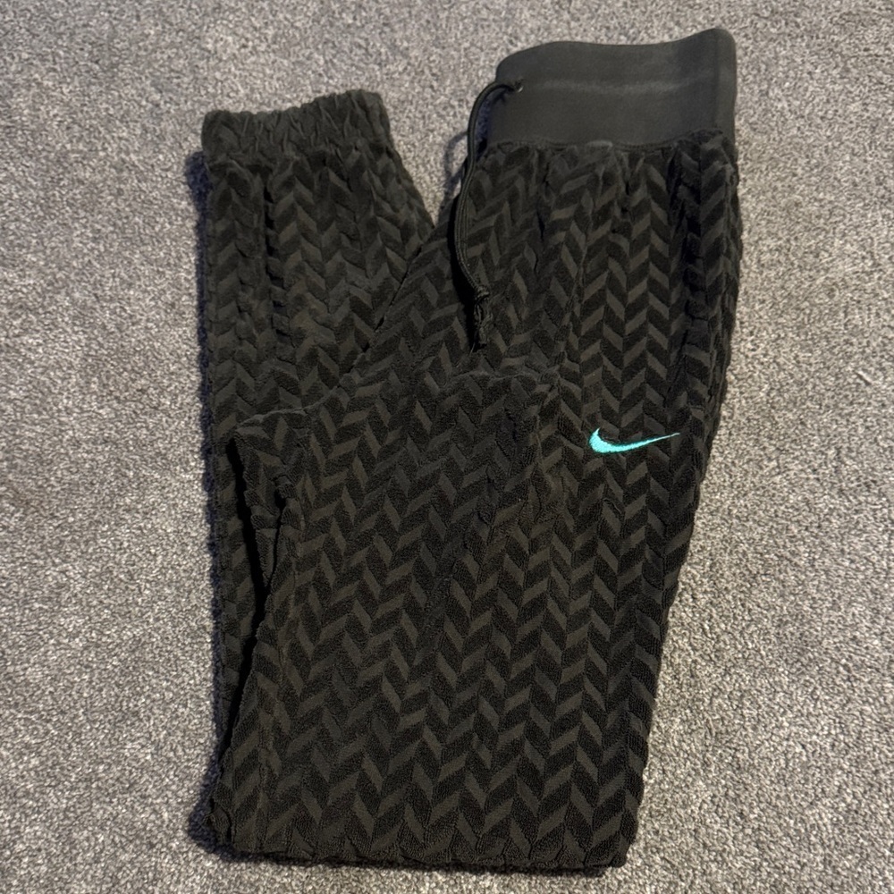 Nike Green Textured Sweats with Teal Swoosh
